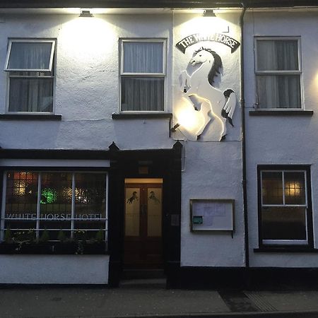 White Horse Hotel Builth Wells Esterno foto