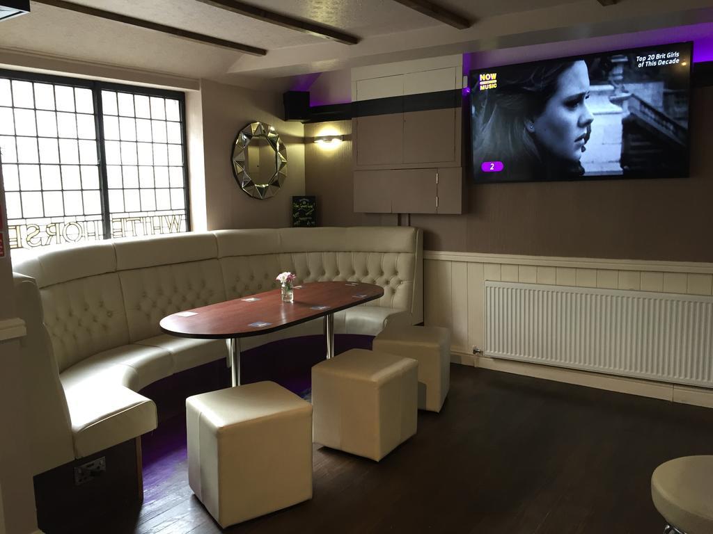 White Horse Hotel Builth Wells Esterno foto